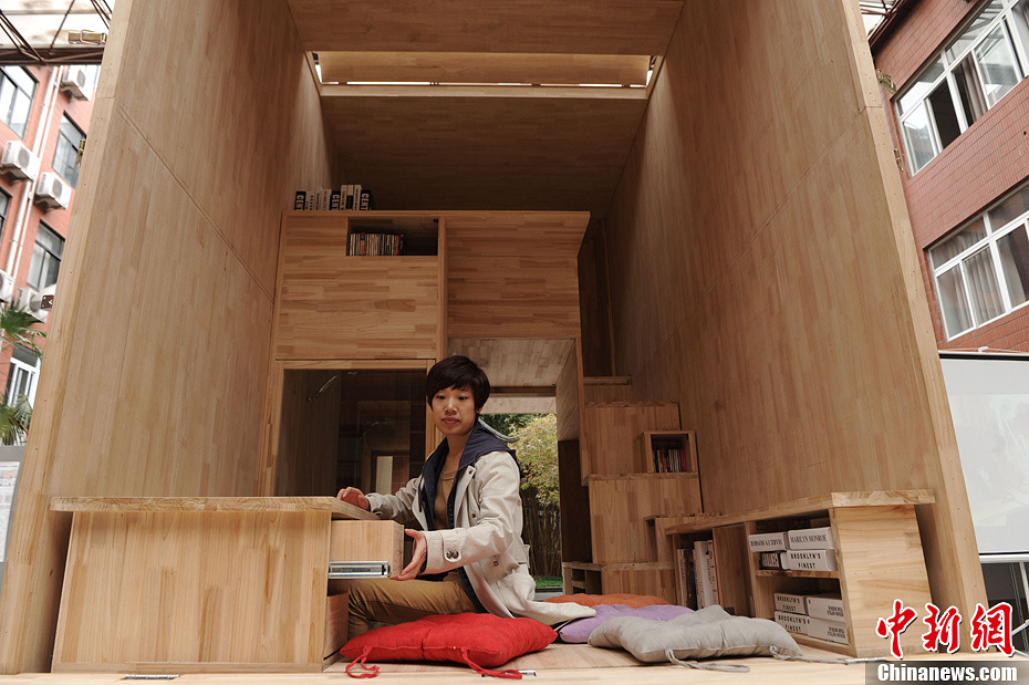 重庆学生造“箱宅”7㎡的家