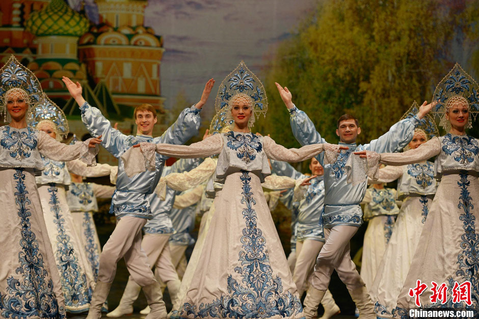 俄罗斯舞蹈献演无锡大剧院民族风情组诗画长卷