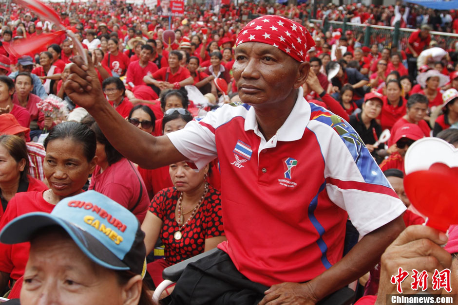 泰国红衫军在曼谷举行大规模集会