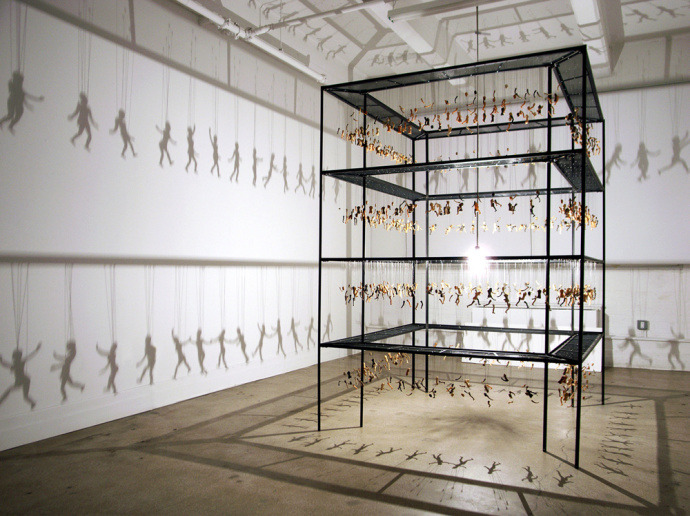 韩国艺术家借光影将肢解人体做成完整春宫图