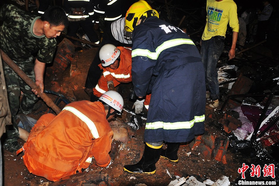 山西一选煤厂建设工地土墙坍塌 致12死7伤