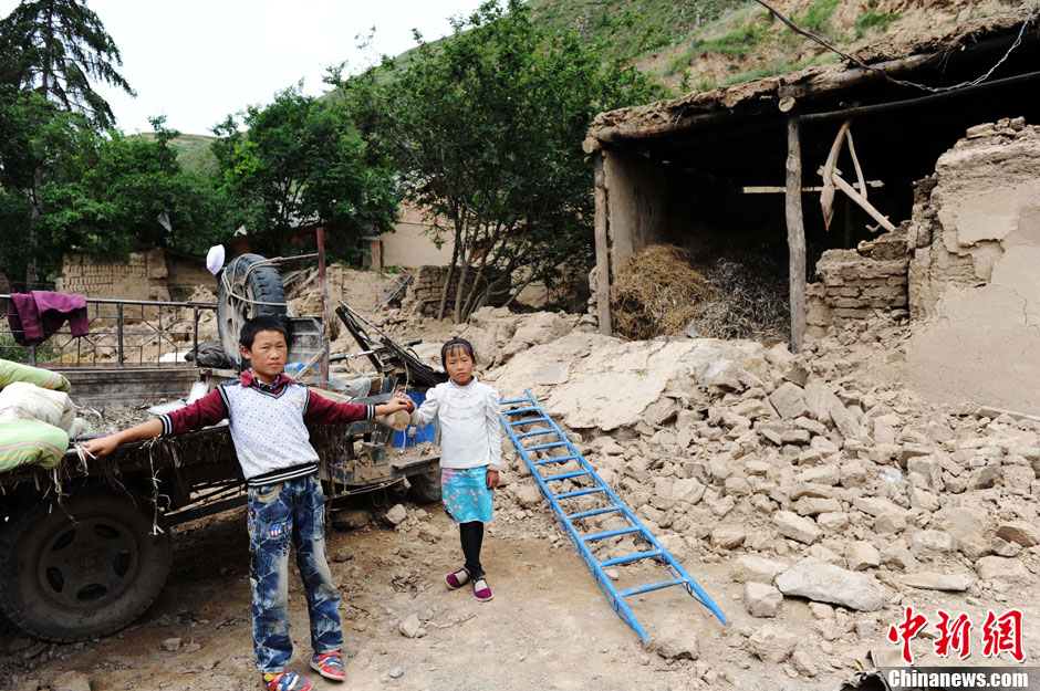 甘肃定西地震：雨水将至岷县灾区仍缺帐篷