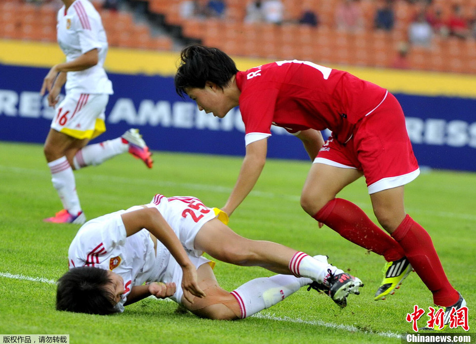 东亚杯中国女足遭闪袭01朝鲜