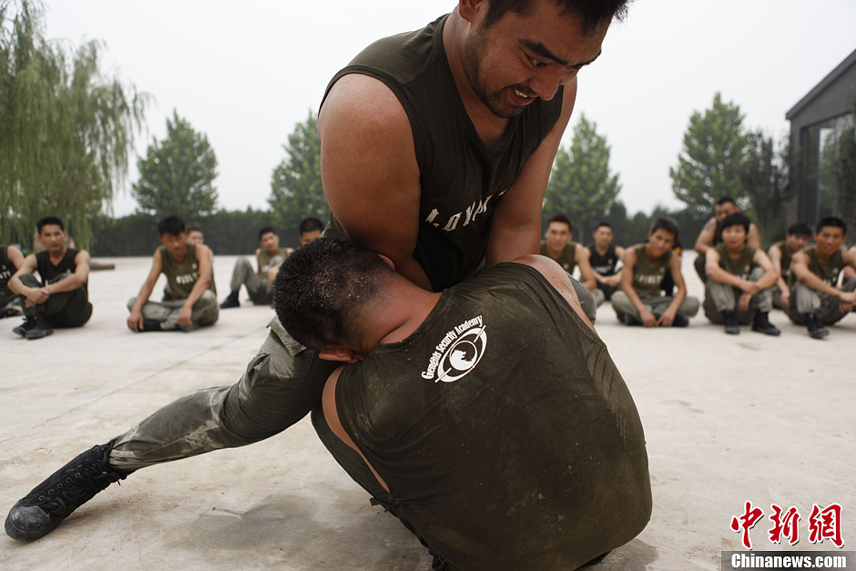 天骄保镖学员北京接受魔鬼式洗礼训练