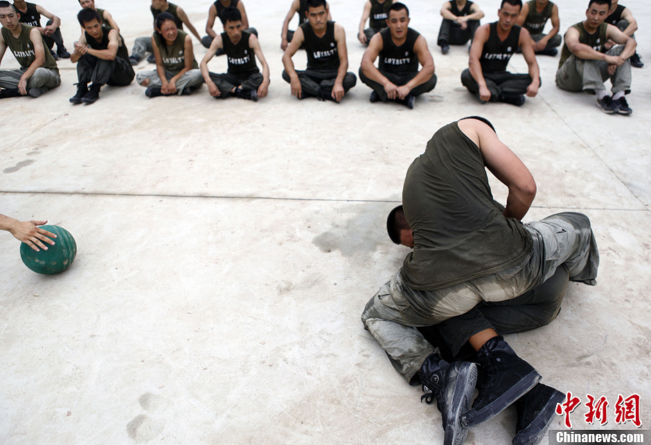 天骄保镖学员北京接受魔鬼式洗礼训练