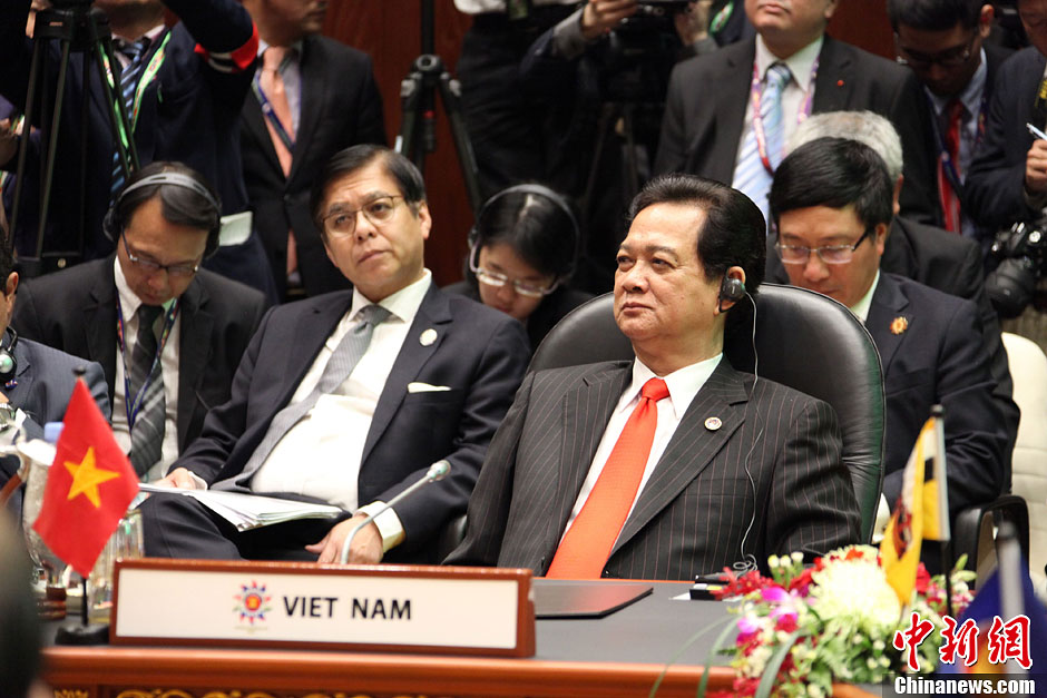 越南总理出席中国东盟领导人会议