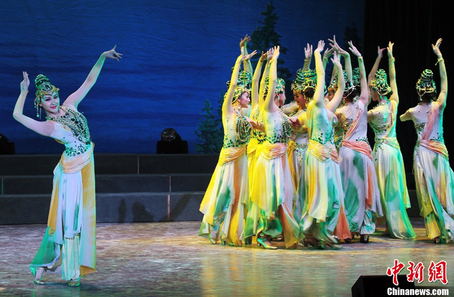 大美新疆梦回楼兰古国展独特风情