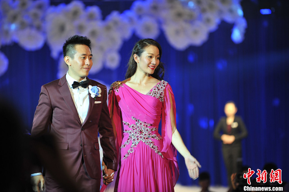 蒋文文蒋婷婷大婚花游姐妹花幸福绽放