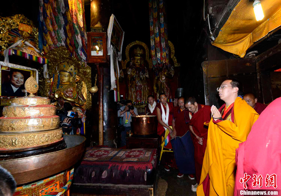 9月3日,班禅抵达日喀则扎什伦布寺,始建于公元1447年的扎什伦布寺不仅