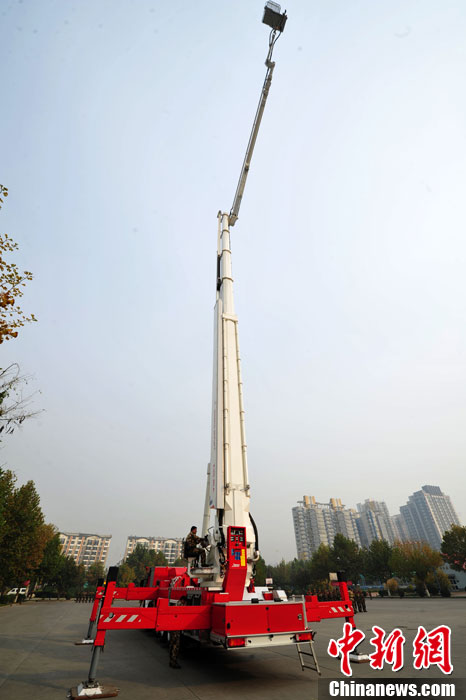 石家庄购置101米曲臂登高消防车 国内最高世界第二