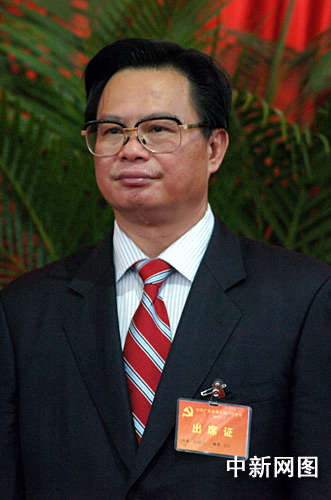 图为省委常委,统战部部长周镇宏.