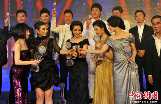 黄毅清曝光黄奕13件事_黄毅清豪宅曝光_黄毅清再爆料