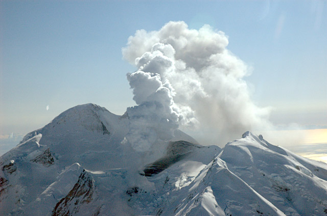 火山喷发时的壮观景象(8)