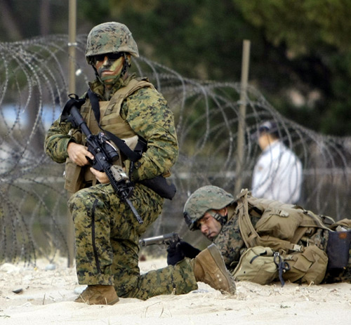 组图:美韩军队举行联合登陆演习