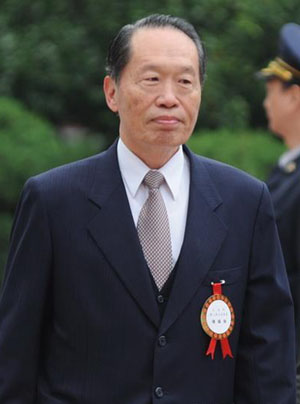 台新科“立委”陈镇湘办公室7位将军相助