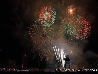 2012高雄灯会艺术节初估产值约22亿元新台币