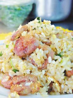 新竹炒饭1天卖300分都靠新鲜蛋