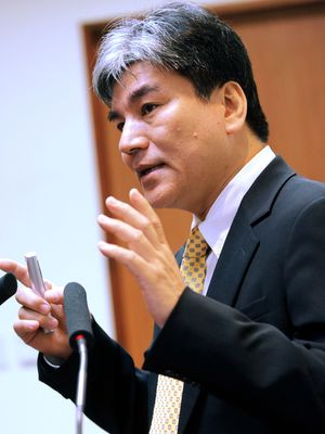 李鸿源曾闹婚外情遭疑能否管好台内务部门
