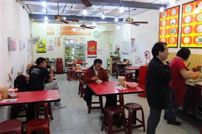 台北深夜食堂“阿春粥店”餐厅主厨也疯狂