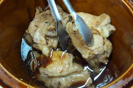 3535肉片动漫排行榜_桃园周师傅烧肉饭美味又超低价