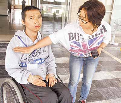 台一男子跌泳池成瘫痪家属求偿2000万元
