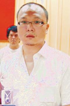 ̨�ϼ������ᾯ��һС�ӳ�δ��������ѳְ��ͼ��