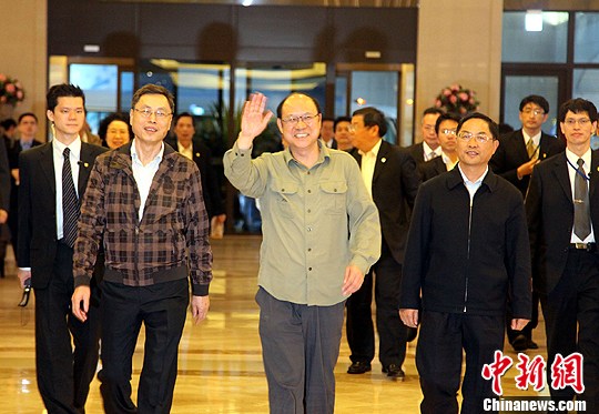 郑立中率团出席两岸经合会第三次例会