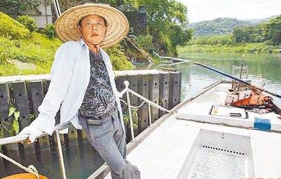 台湾船夫勇捞跳水女摆渡8年救20条人命