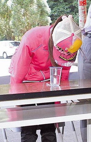 ̨��������ͼ��ˡ���������Χ�˸��ͼҴ��Ǹ