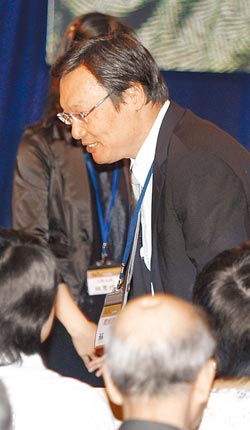 苏起:马英九施政引争议主因是保守事务官掣肘