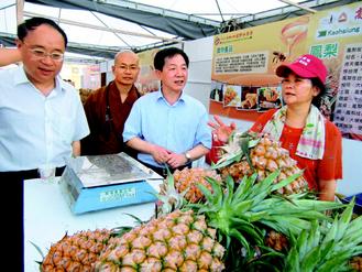 叶克冬冀陆生多与台生做朋友请台湾农民喝咖啡