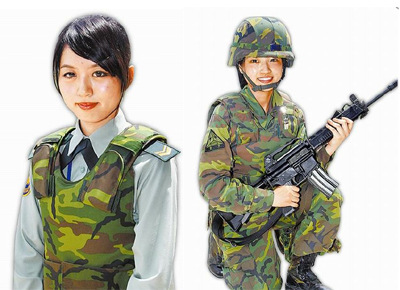 台军实弹操演双娇美女最“杀”相机底片