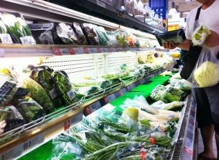 泰利台风来势汹汹台湾卖场出现抢购潮(图)