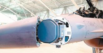 ̨��F16A/Bս����AESA�״���������180��