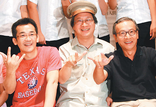 台作家小野出新书吴念真魏德圣帮站台互爆料