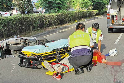 送报撞死人台湾肇事男子称“每天都逆向”