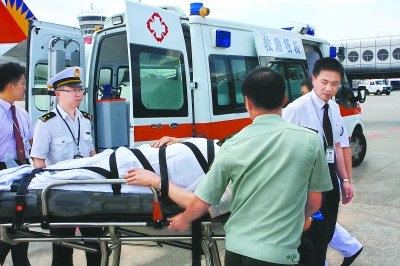 厦门海关快速办理验放手续病人顺利返台(图)