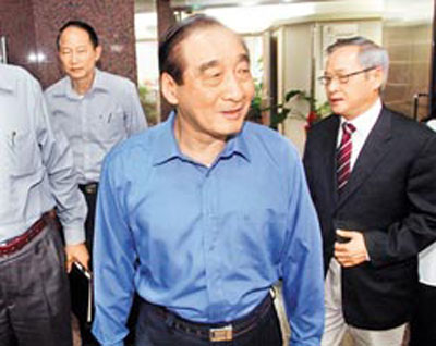 台海军舰长越界遭罚“立委”批海军下重手