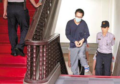枪击案嫌犯5次测谎没过连战之子声明要真相(图)