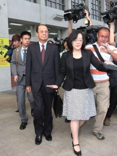 台当局派驻日本机构负责人返台报告钓鱼岛问题