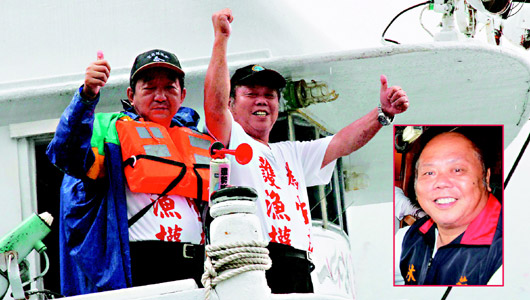 “日本滚回去”苏澳镇长反批日艇时假牙落海(图)