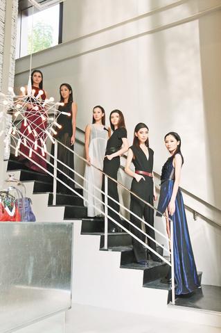 台湾设计师服装秀大玩“空间元素”(图)