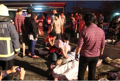 台湾台南一家医院凌晨发生大火12人死亡(图)