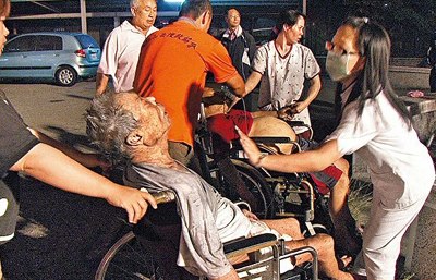 台南医院火灾后续:8名值班人员照顾百床挨批