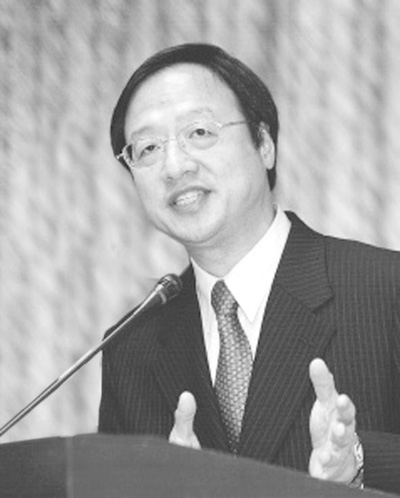 台湾在线:江宜桦会是“小马英九”吗?