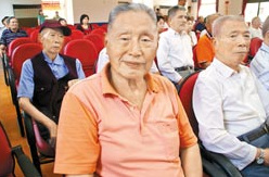 从战乱年代死里逃生台湾75岁单身老兵知足常乐