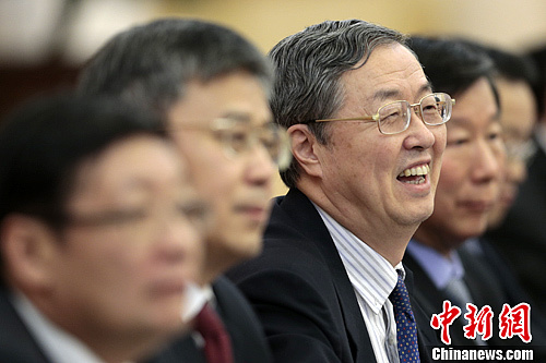 周小川:台湾建人民币离岸中心取决市场选择