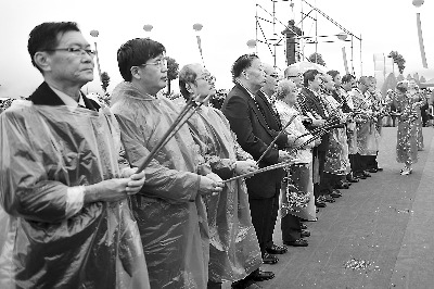 客家祖地港台与海外客家乡亲寻根谒祖(图)