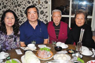 邮差协寻台湾老班长与士兵分隔43年终相见(图)