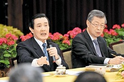 陈冲总辞在即马英九赠藏头诗肯定表现